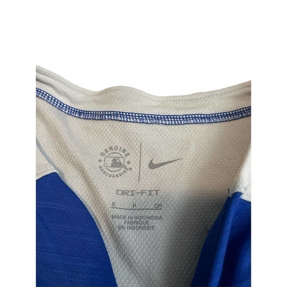NWT MLB Chicago‎ Cubs Nike Dri-FIT Stack Logo T-shirt Women's Small Blue/Tan - Picture 6 of 6